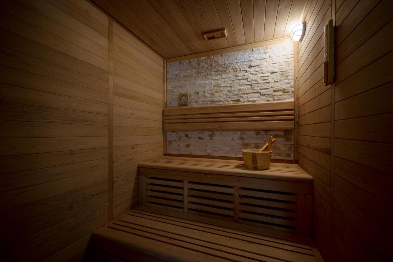 Dusit Hotel & Suites - Doha Eksteriør billede A Finnish sauna