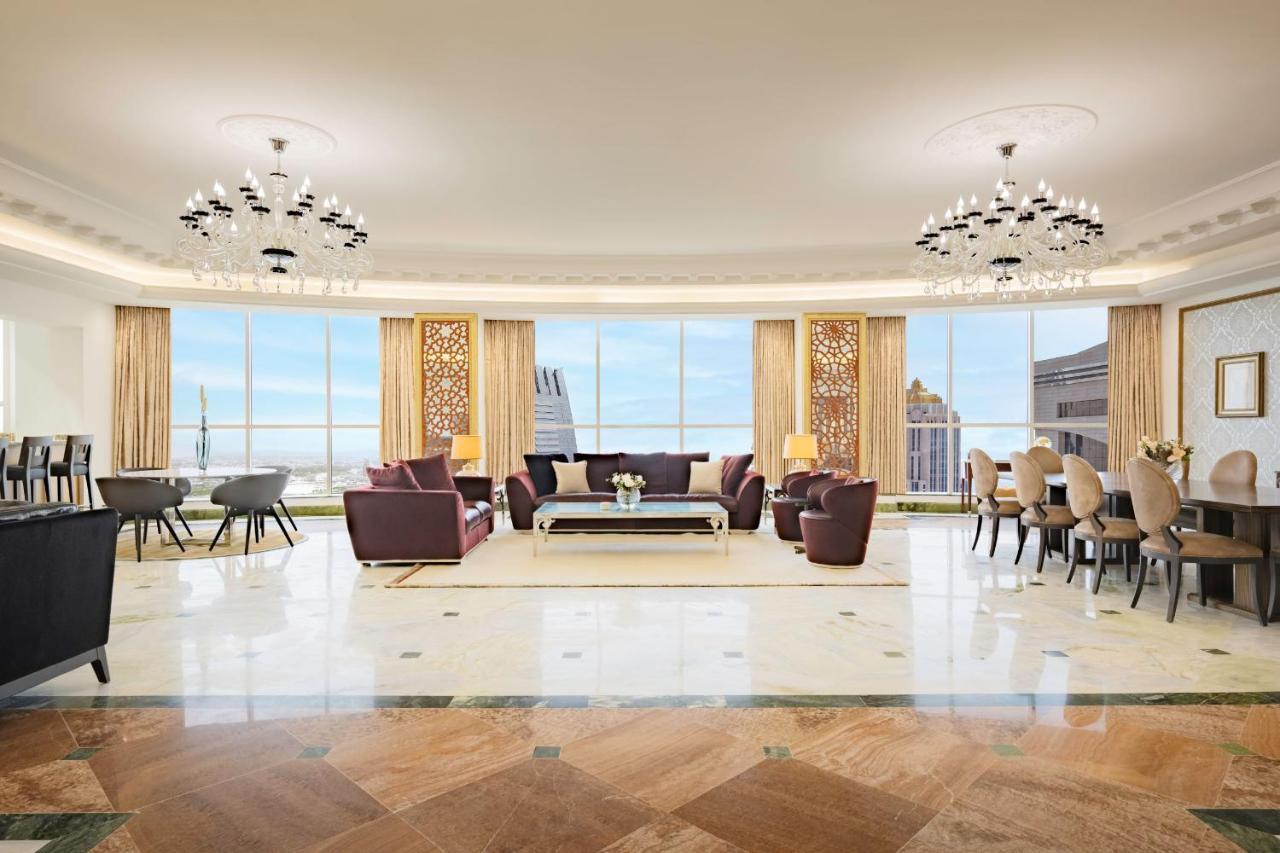Dusit Hotel & Suites - Doha Eksteriør billede The interior of a typical apartment
